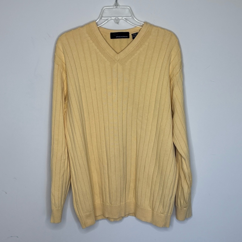 BN3 Greg Norman V-Neck Sweater Mens Large Yellow Good Ribbed Cotton‎ Knit Golf